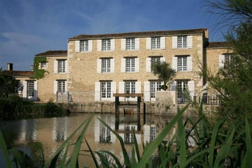 Logis Hotel Le Moulin De Chalons Le Gua  Exterior photo