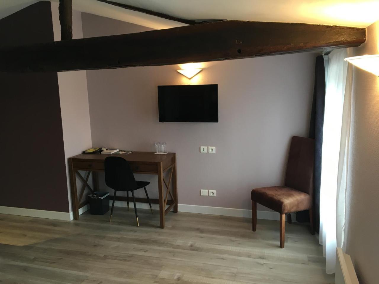 Logis Hotel Le Moulin De Chalons Le Gua  Exterior photo